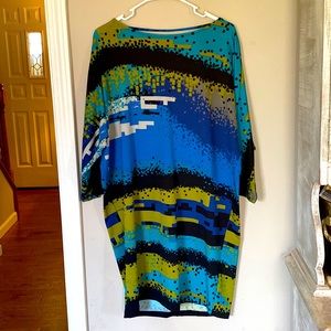 Women’s Beautiful Dress or Top Size L/XL scoop Back Polyester/Spandex No Tag
